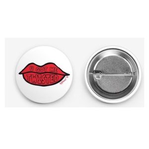 New origins Red Lip Pins / Buttons, Red & White